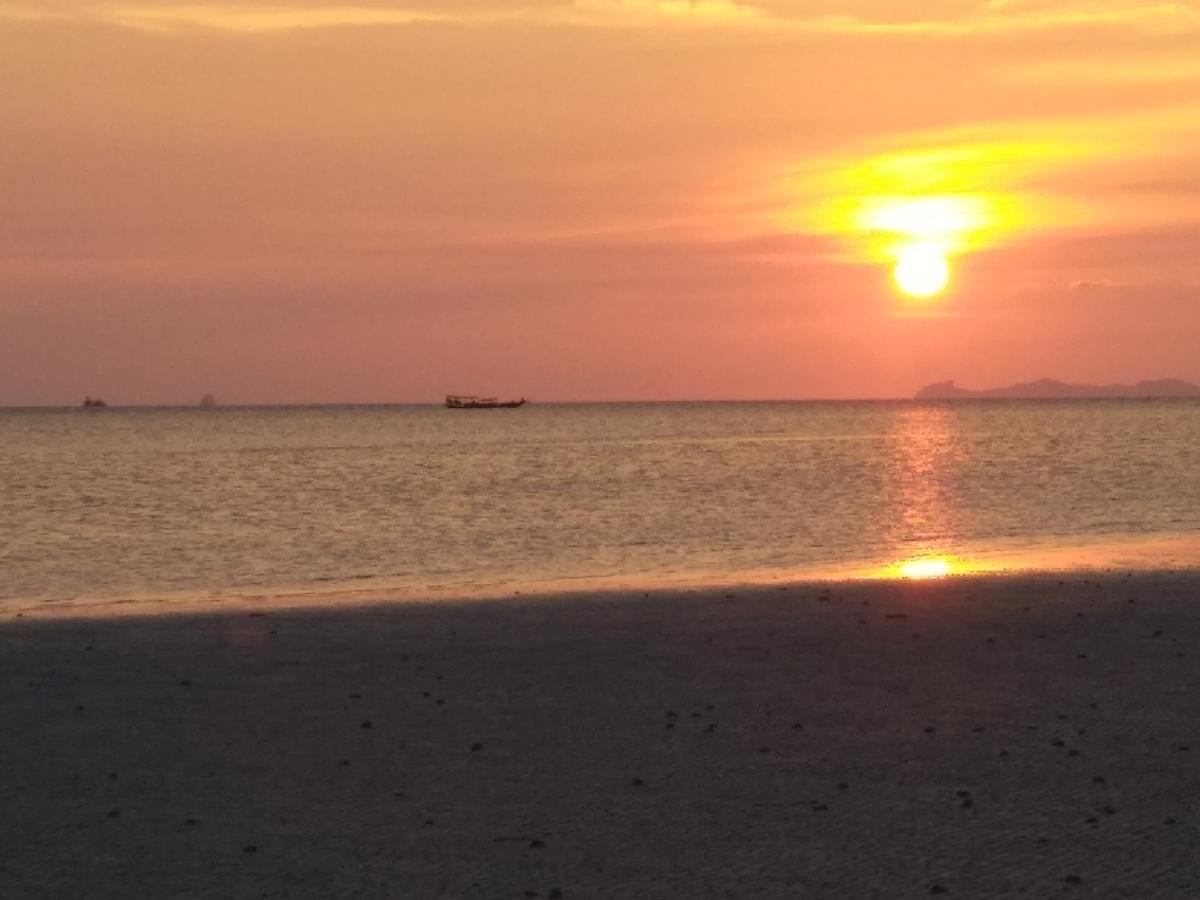 Beach House Taling Ngam  Luaran gambar